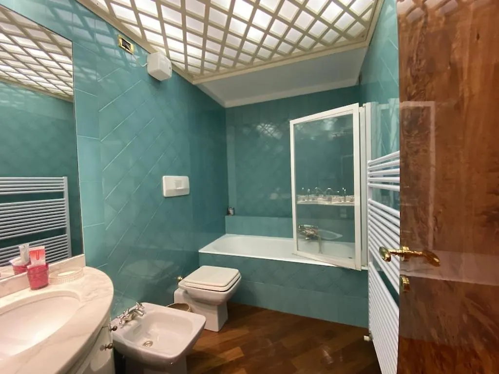 Regina Vittoria Apartment Venice 0*,  Italy